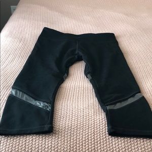 Fabletics cropped leggings